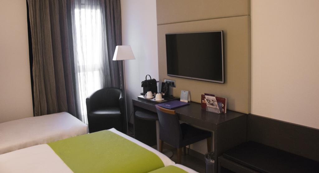 Mercure Madrid Centro Hotell Rum bild